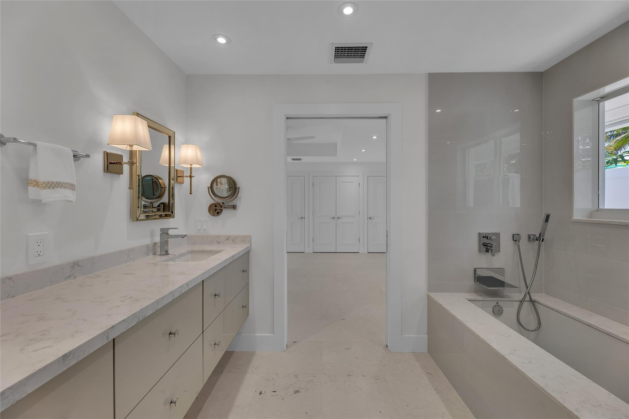 2008 Admirals Way Fort Lauderdale, FL 33316