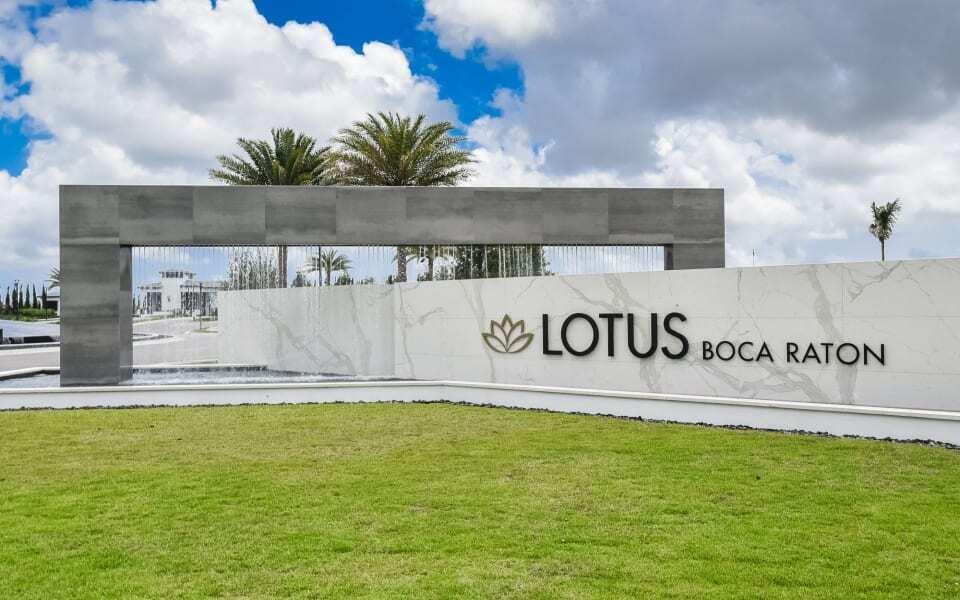 8227 Oceanus Dr