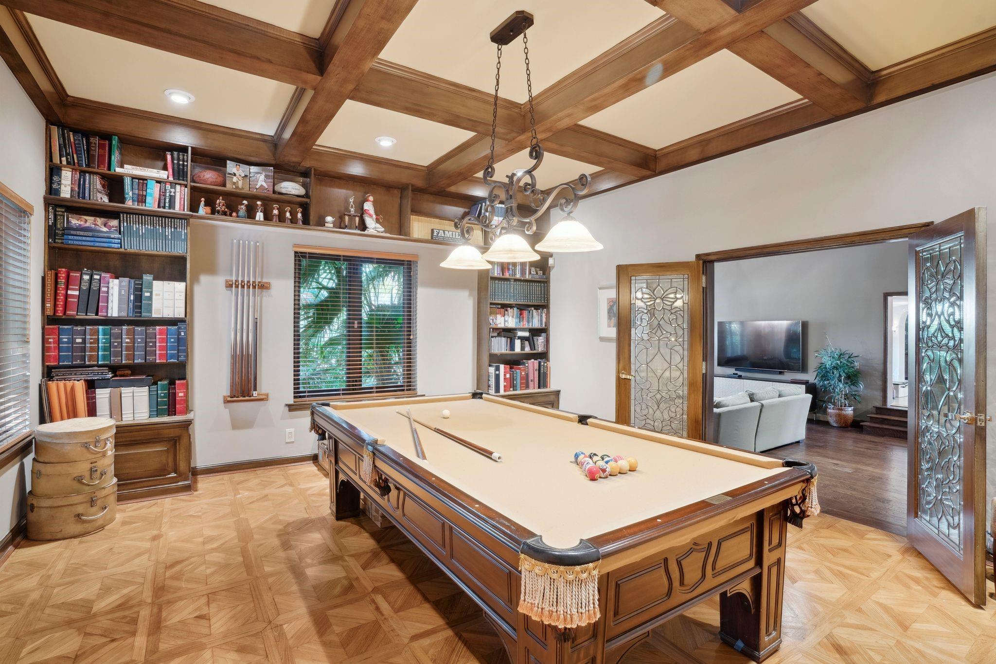 90 Compass Ln Fort Lauderdale, FL 33308