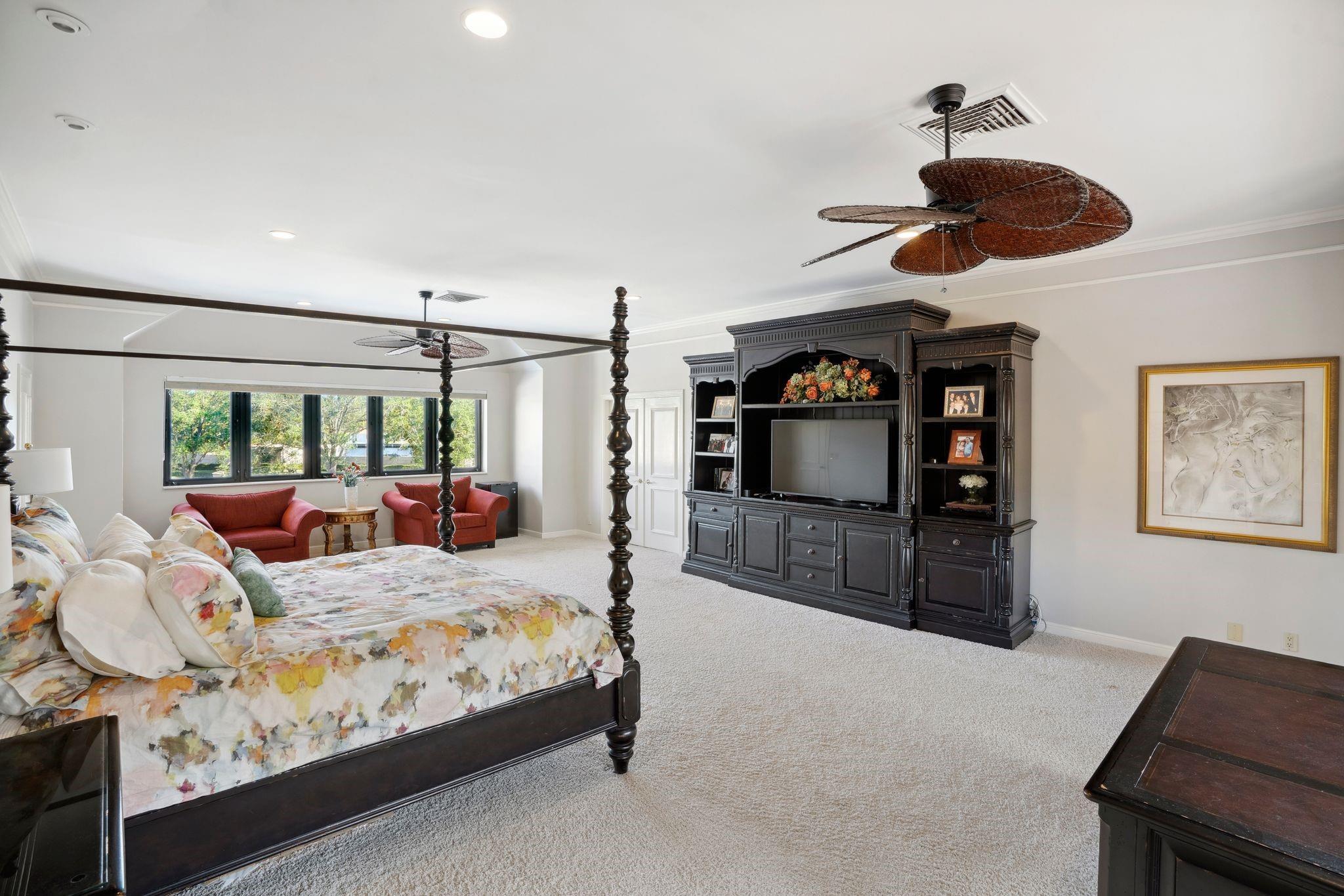 90 Compass Ln Fort Lauderdale, FL 33308