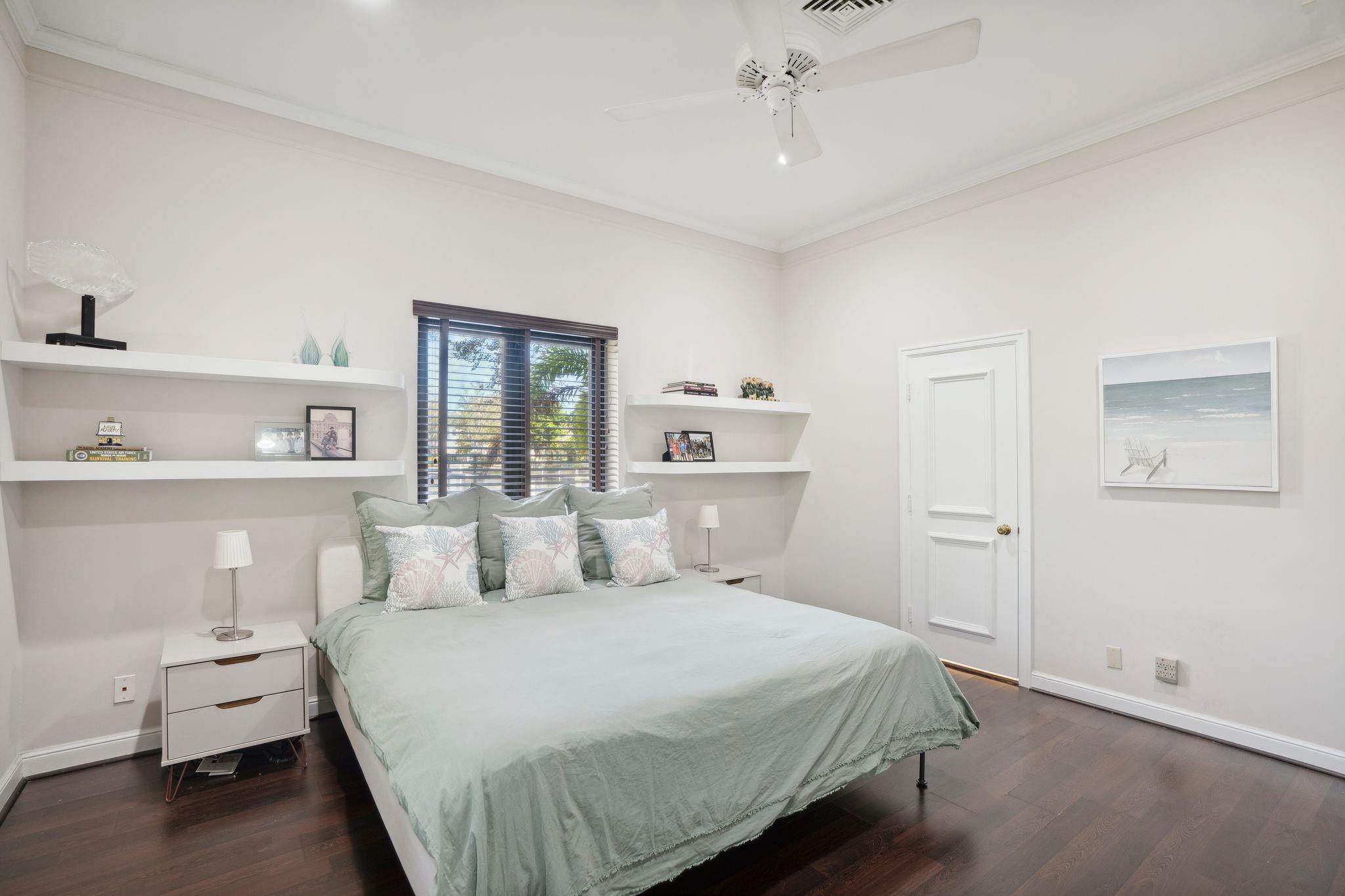 90 Compass Ln Fort Lauderdale, FL 33308