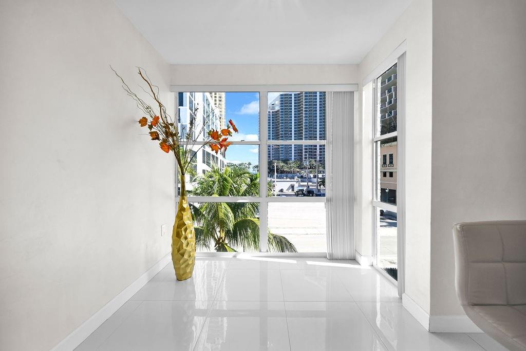 17620 Atlantic Blvd #302,Sunny Isles Beach, FL 33160