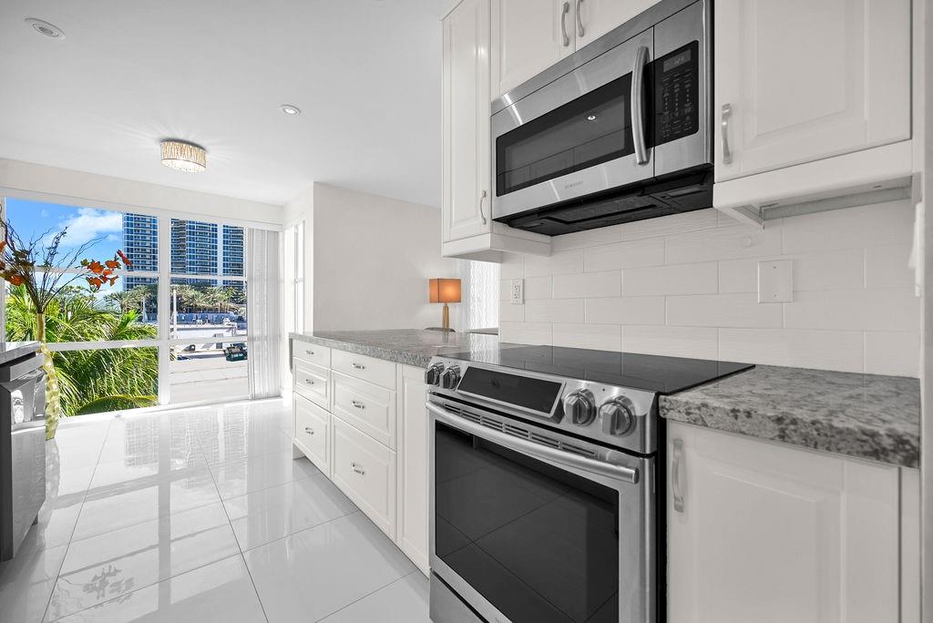 17620 Atlantic Blvd #302,Sunny Isles Beach, FL 33160