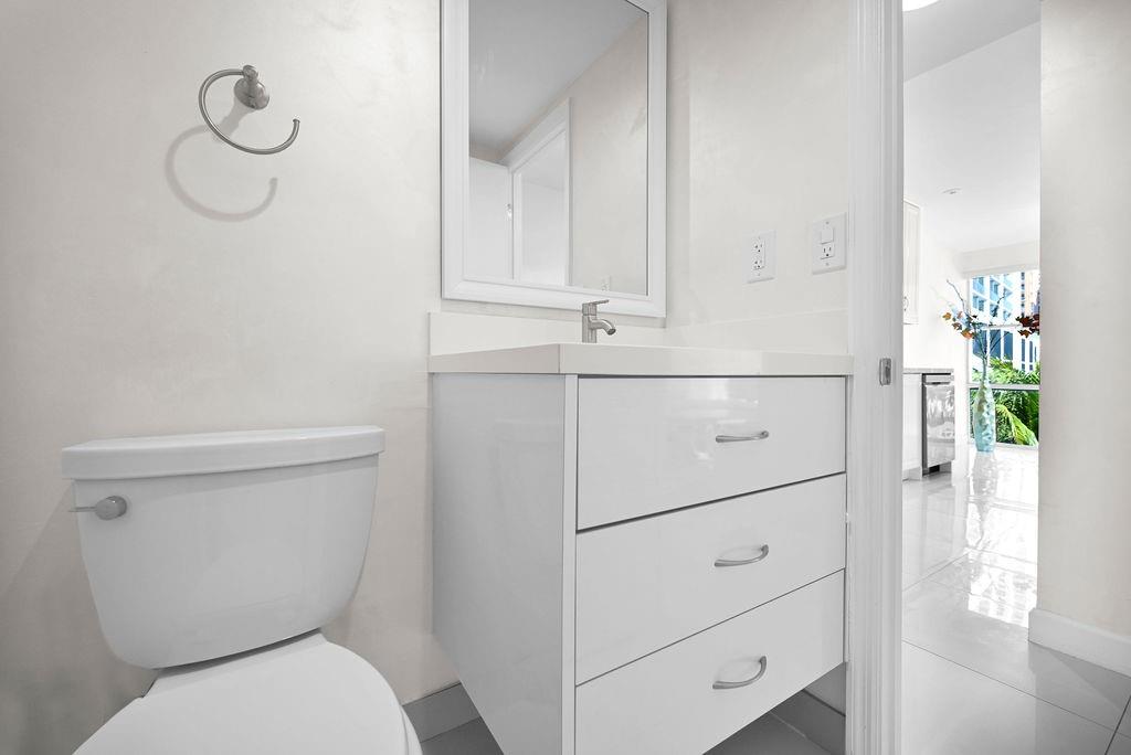 17620 Atlantic Blvd #302,Sunny Isles Beach, FL 33160