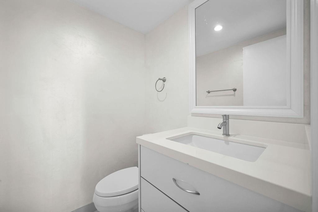 17620 Atlantic Blvd #302,Sunny Isles Beach, FL 33160