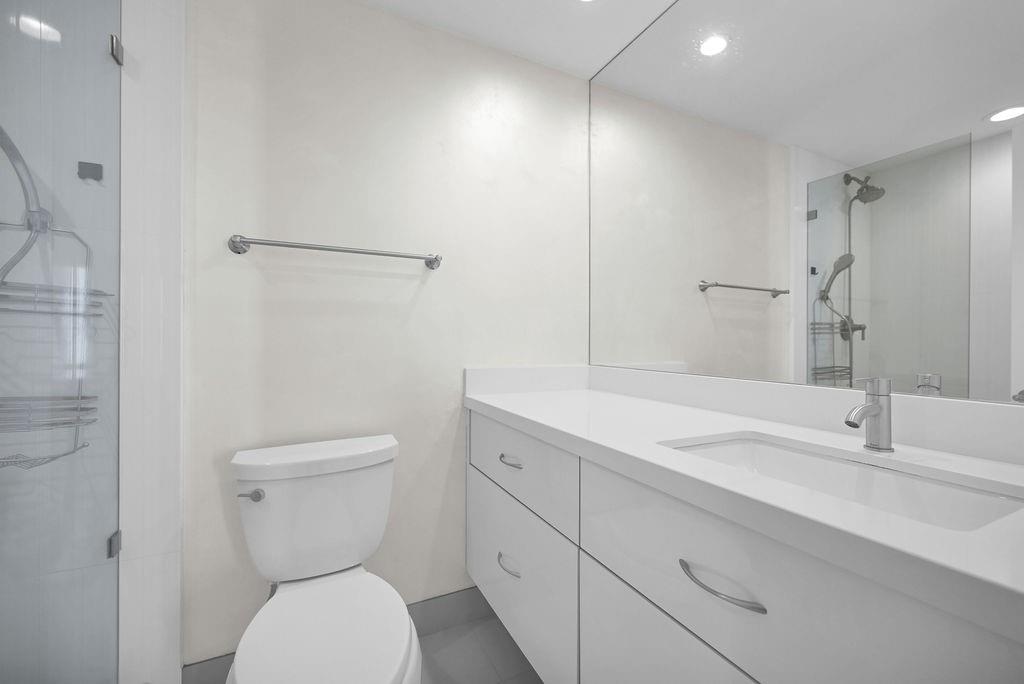 17620 Atlantic Blvd #302,Sunny Isles Beach, FL 33160