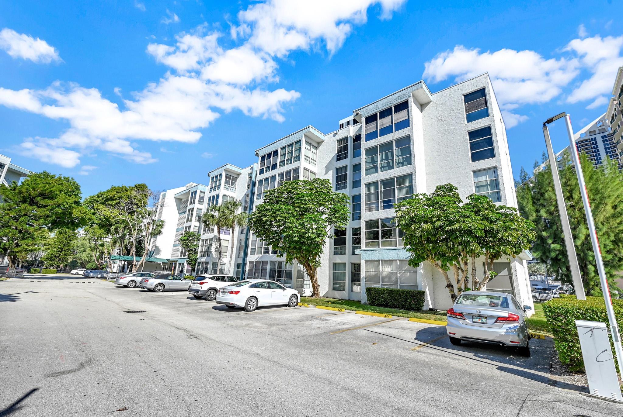 17620 Atlantic Blvd #302,Sunny Isles Beach, FL 33160