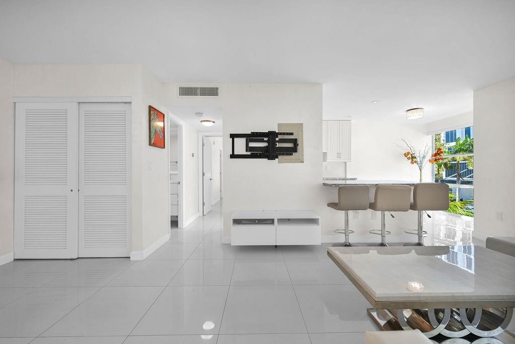 17620 Atlantic Blvd #302,Sunny Isles Beach, FL 33160