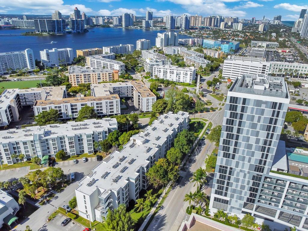 17620 Atlantic Blvd #302,Sunny Isles Beach, FL 33160