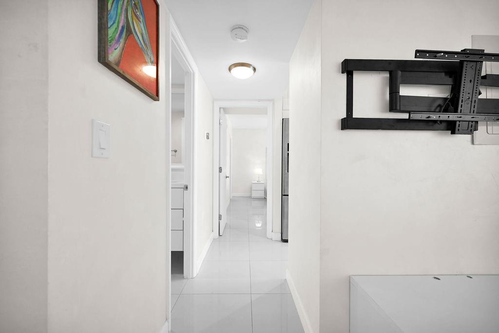 17620 Atlantic Blvd #302,Sunny Isles Beach, FL 33160