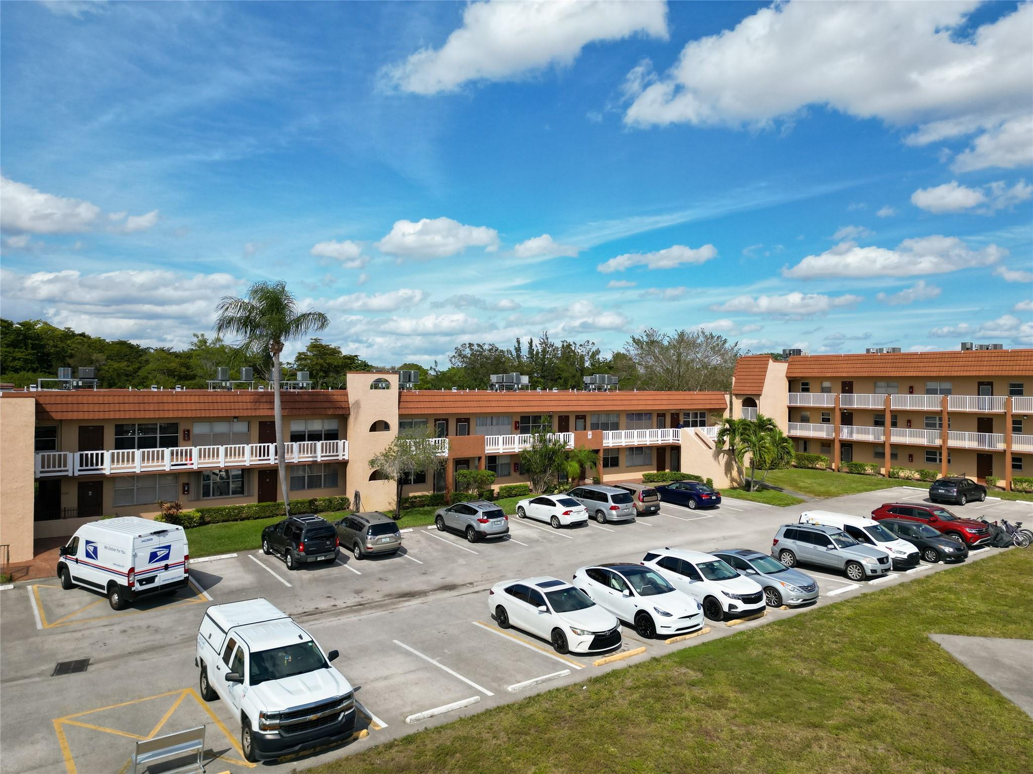 9021 Sunrise Lks Blvd #118