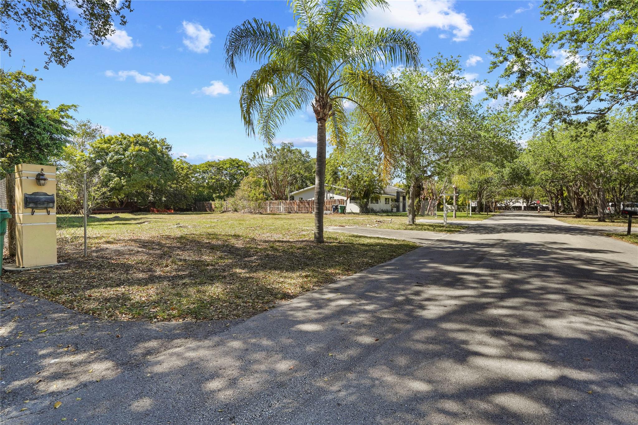 12840 SW 83rd Ct Pinecrest, FL 33156