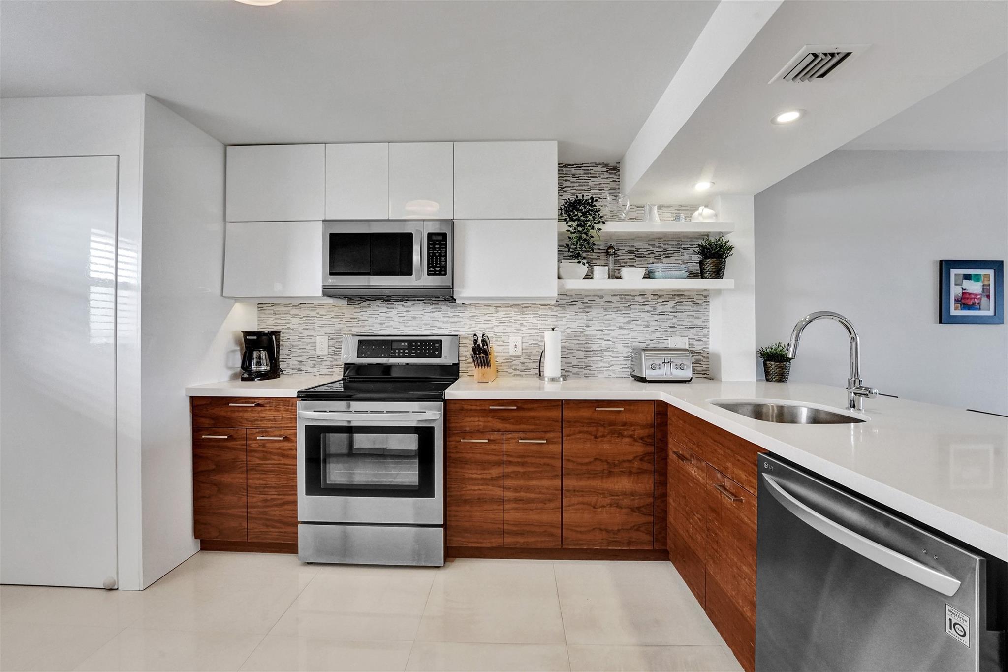1523 E Hillsboro Blvd #1031,Deerfield Beach, FL 33441
