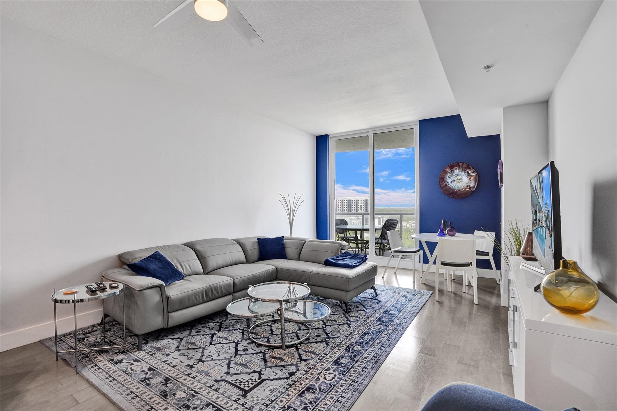 315 NE 3rd Ave #1209 Fort Lauderdale, FL 33301