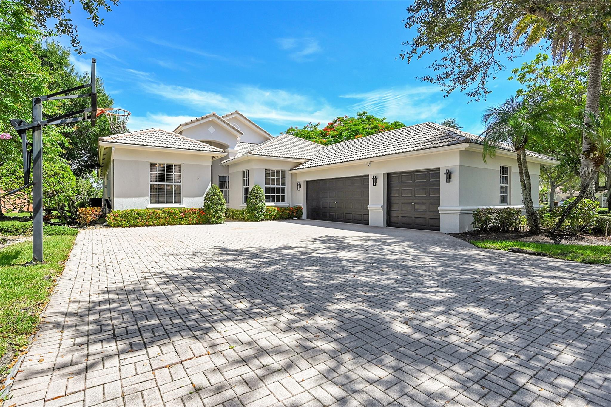 11163 NW 69th Pl