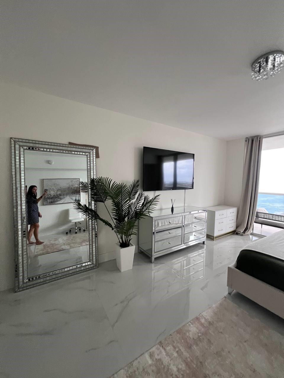 image Beach Club 243