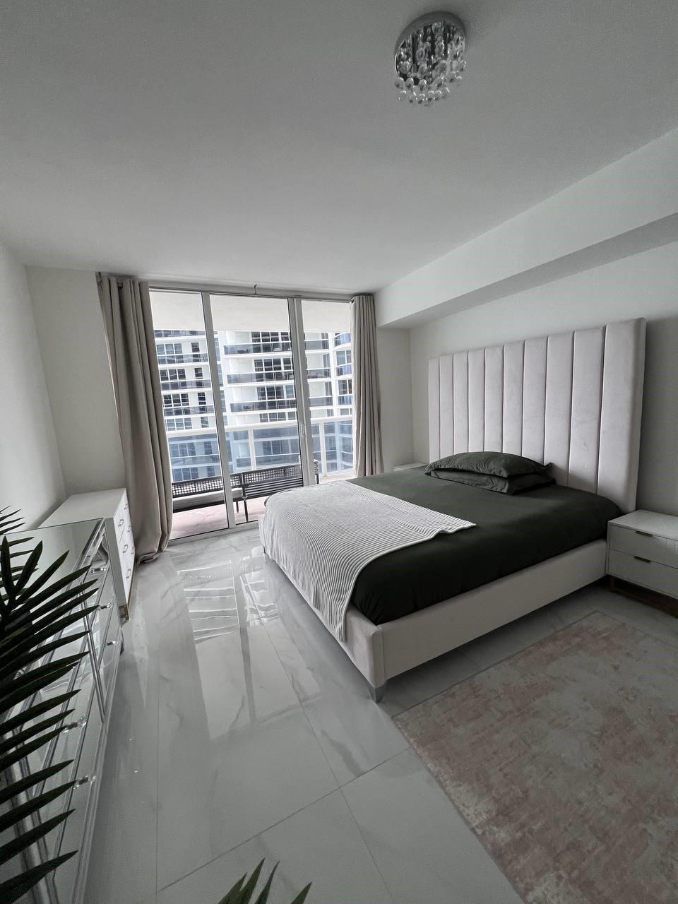 image Beach Club 246