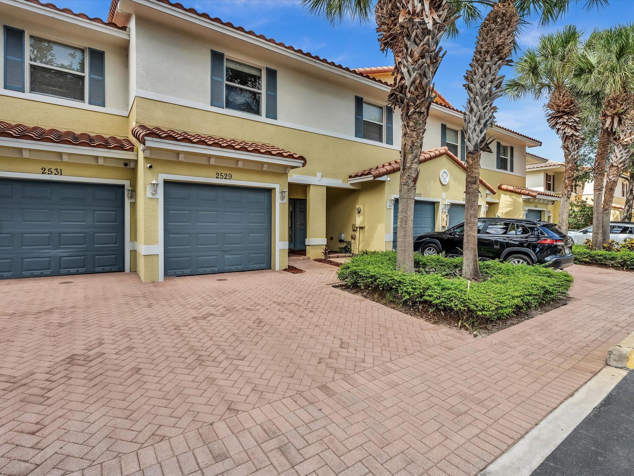 2529 NW 31st Ct