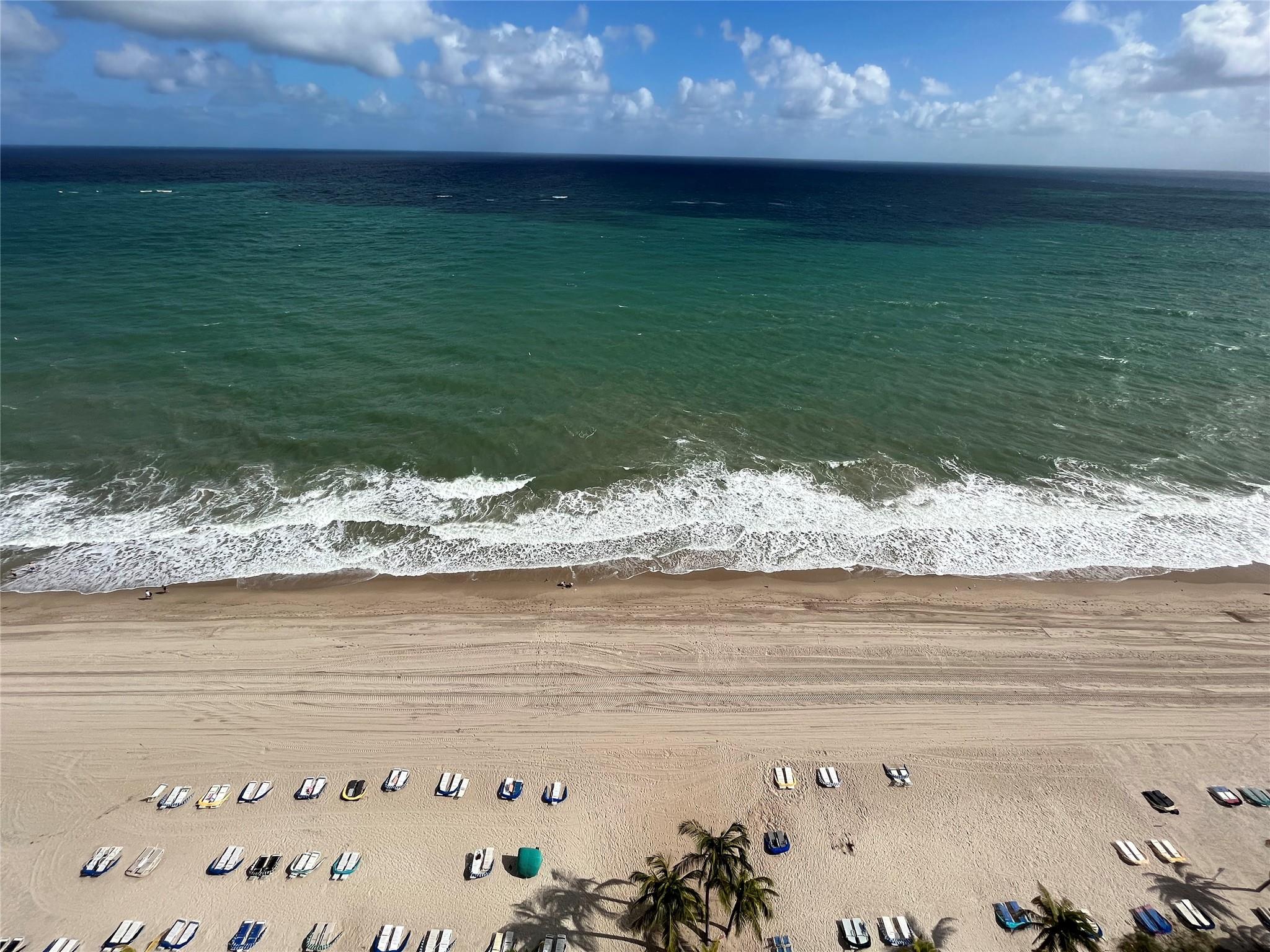 3500 Galt Ocean Dr #2017