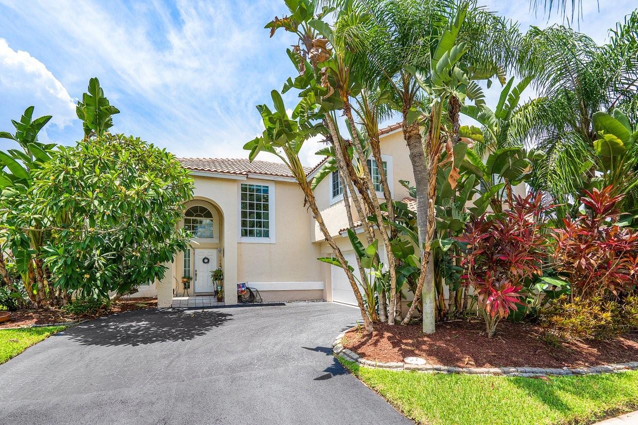 1075 Spyglass