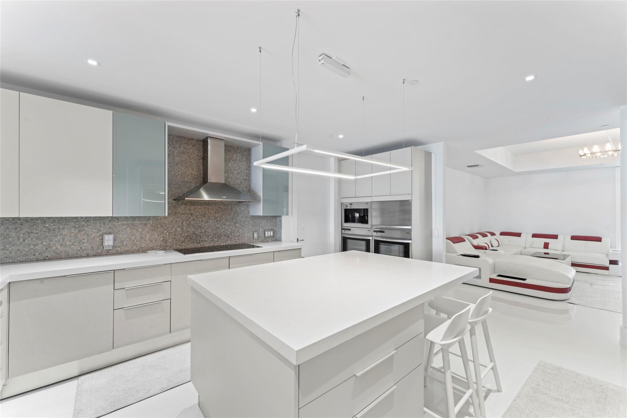 5959 Collins Ave #1203 Miami Beach, FL 33140