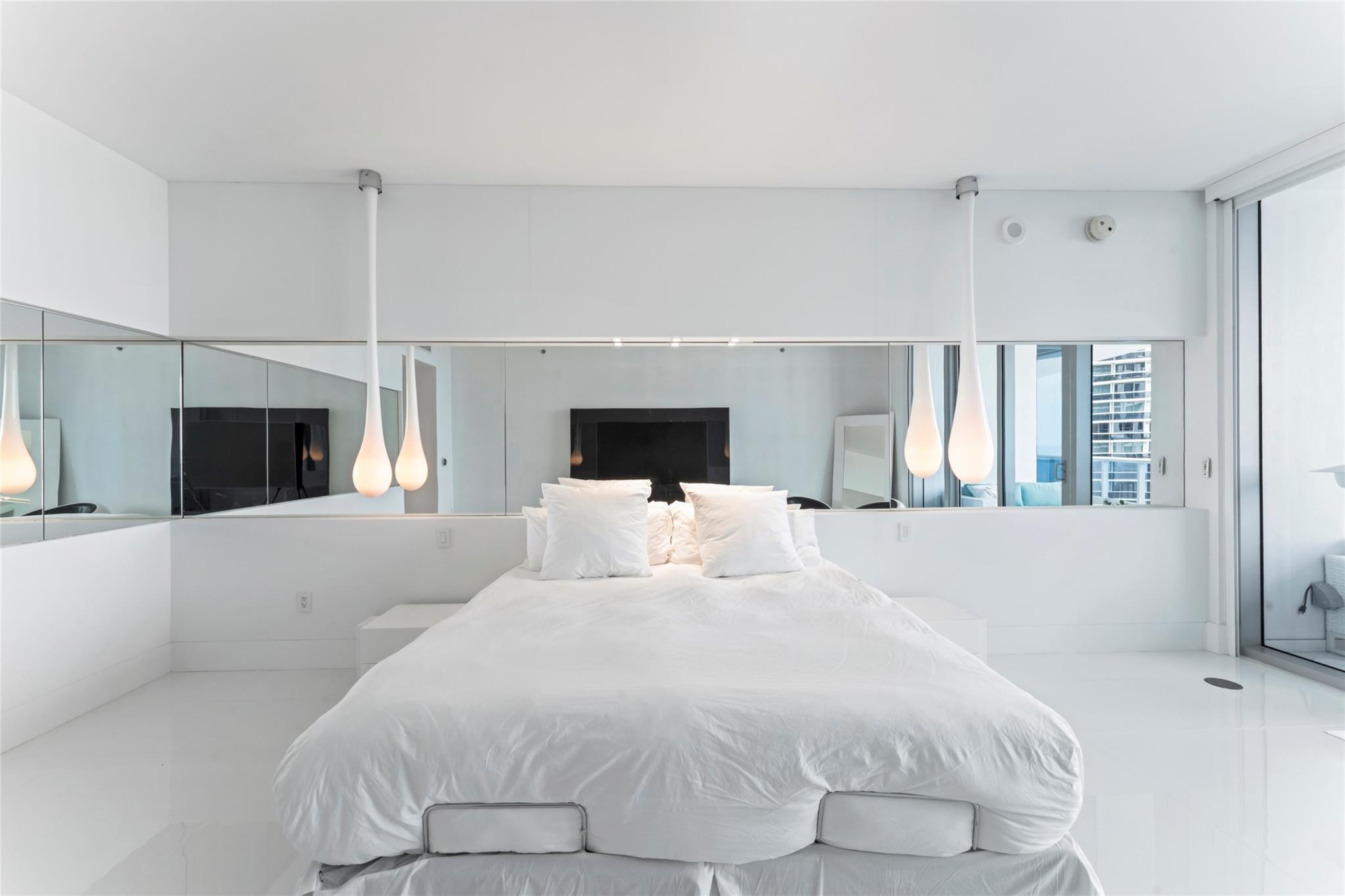 5959 Collins Ave #1203 Miami Beach, FL 33140