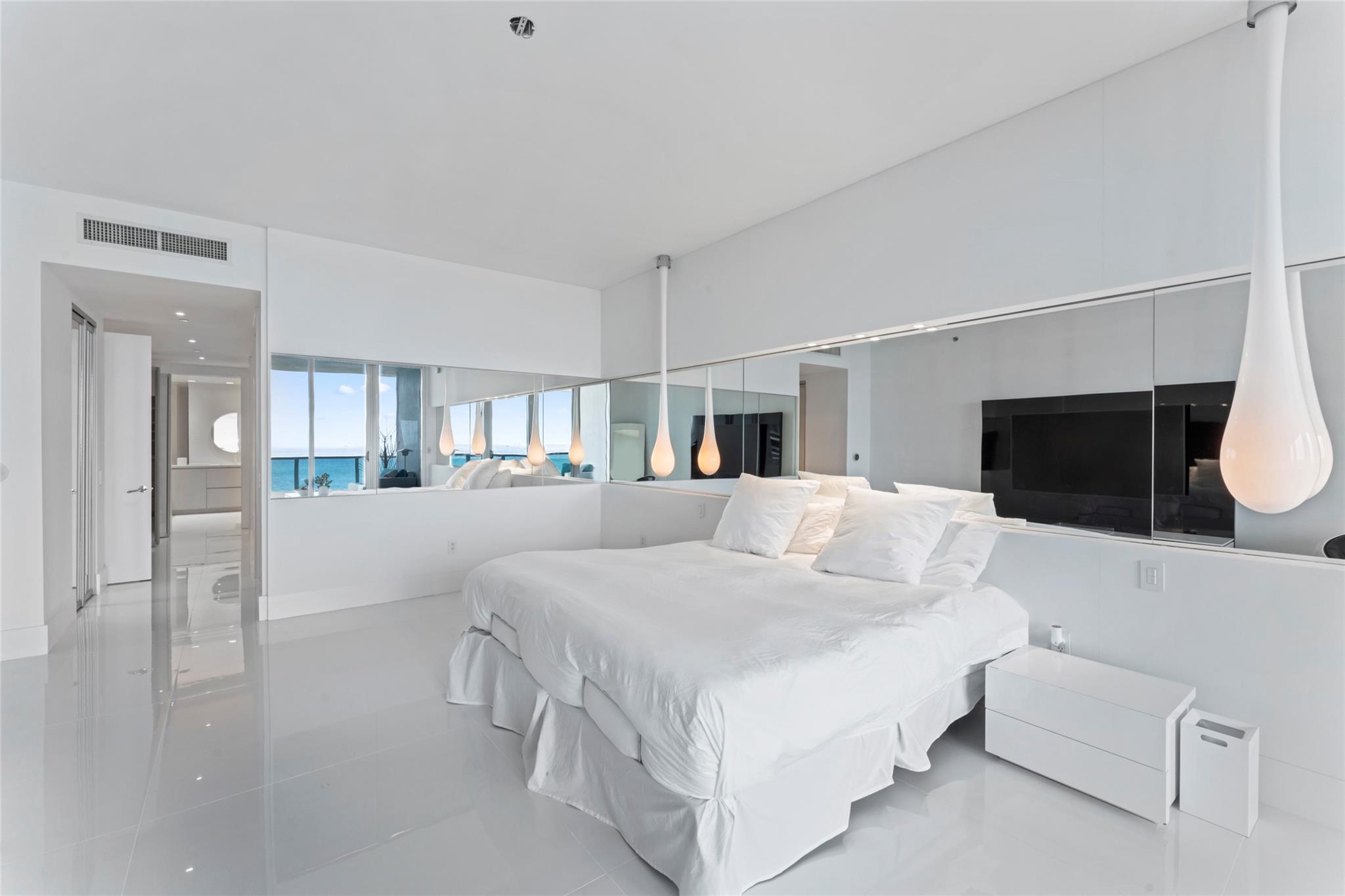 5959 Collins Ave #1203 Miami Beach, FL 33140