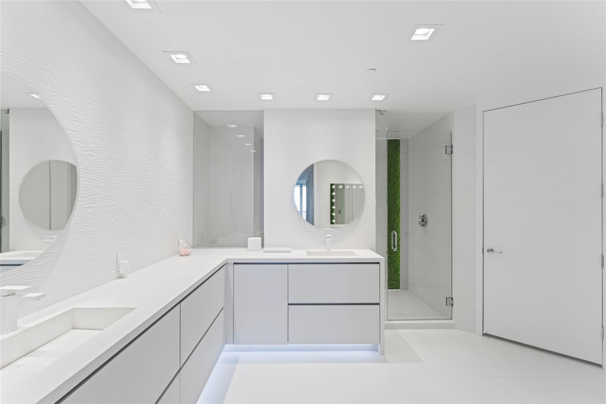 5959 Collins Ave #1203 Miami Beach, FL 33140