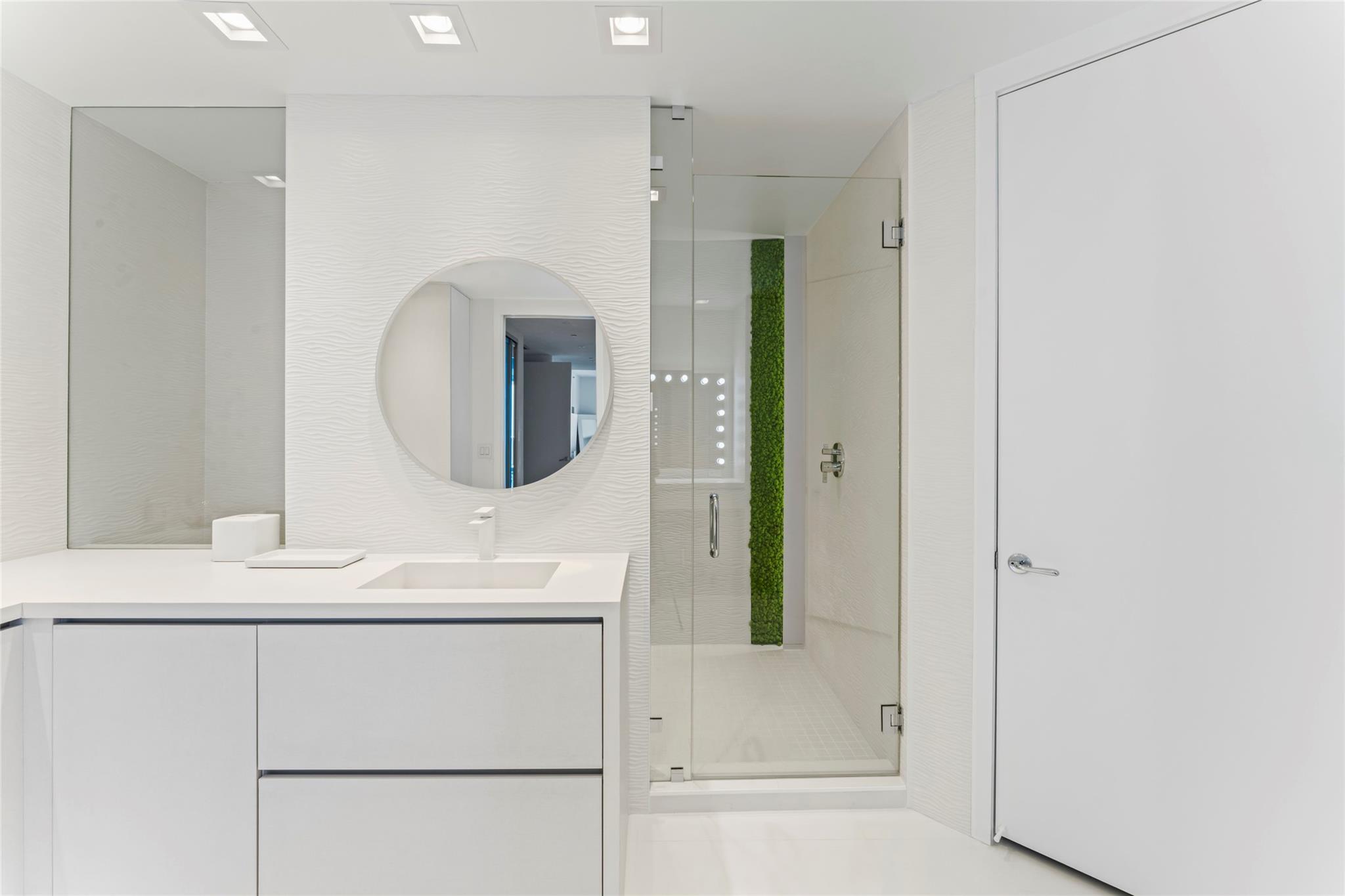 5959 Collins Ave #1203 Miami Beach, FL 33140