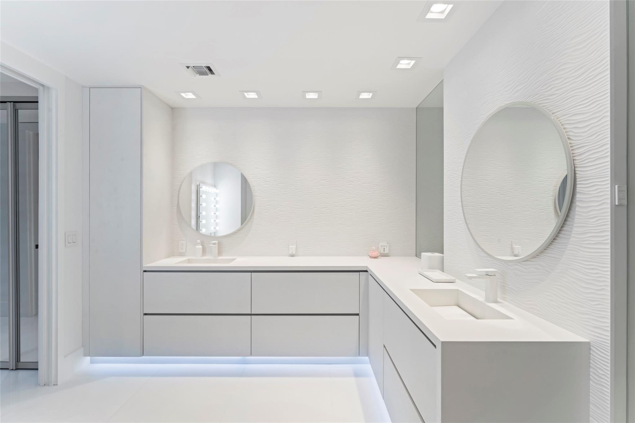 5959 Collins Ave #1203 Miami Beach, FL 33140