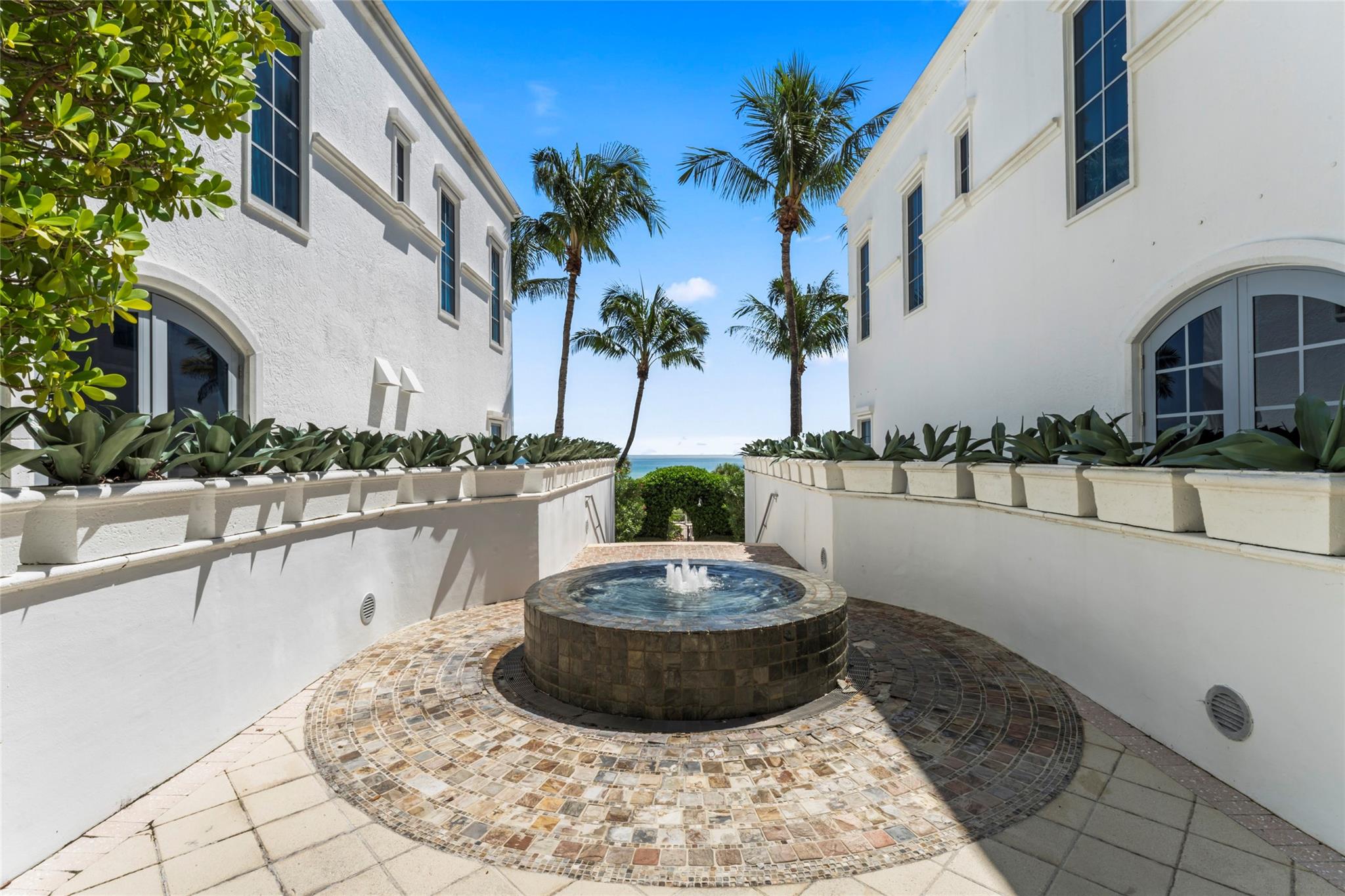 5959 Collins Ave #1203 Miami Beach, FL 33140