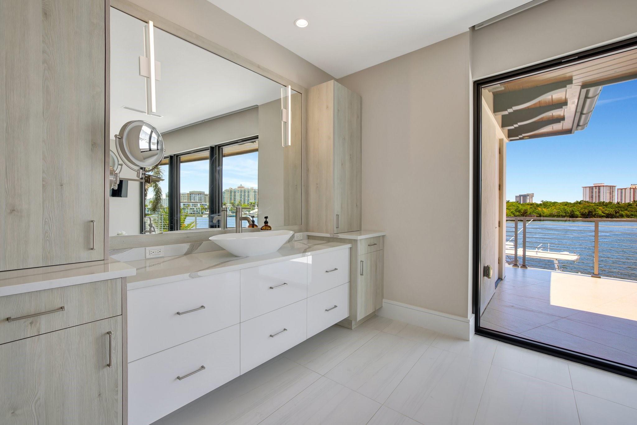 1336 Seminole Dr Fort Lauderdale, FL 33304