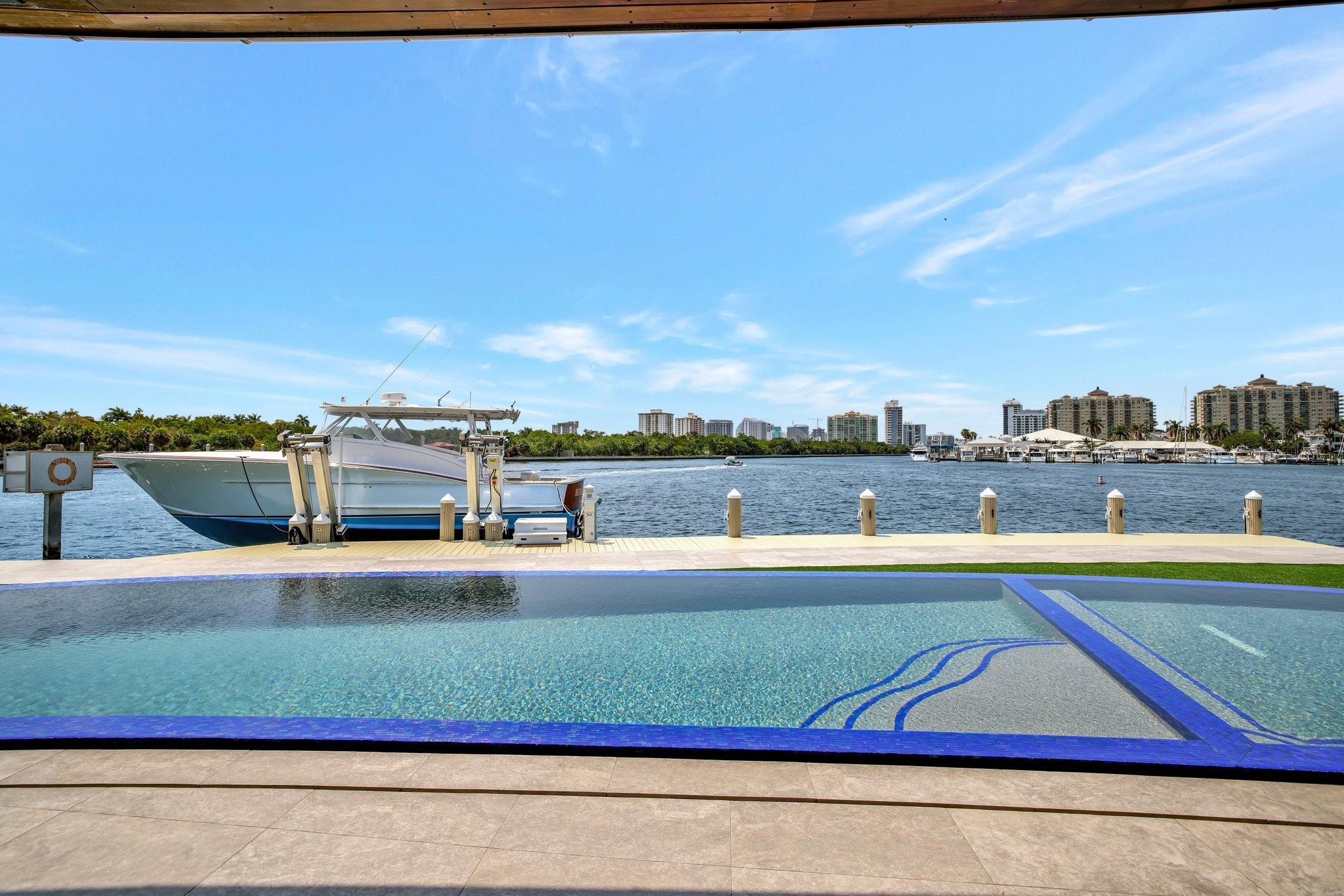 1336 Seminole Dr Fort Lauderdale, FL 33304