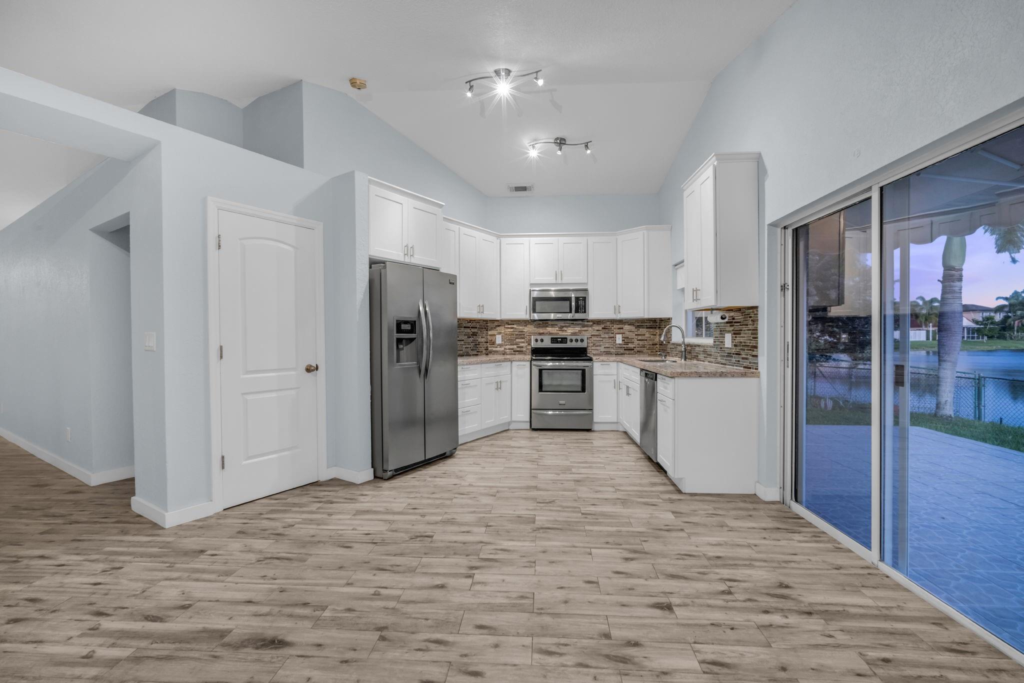 18510 NW 22nd St Pembroke Pines, FL 33029