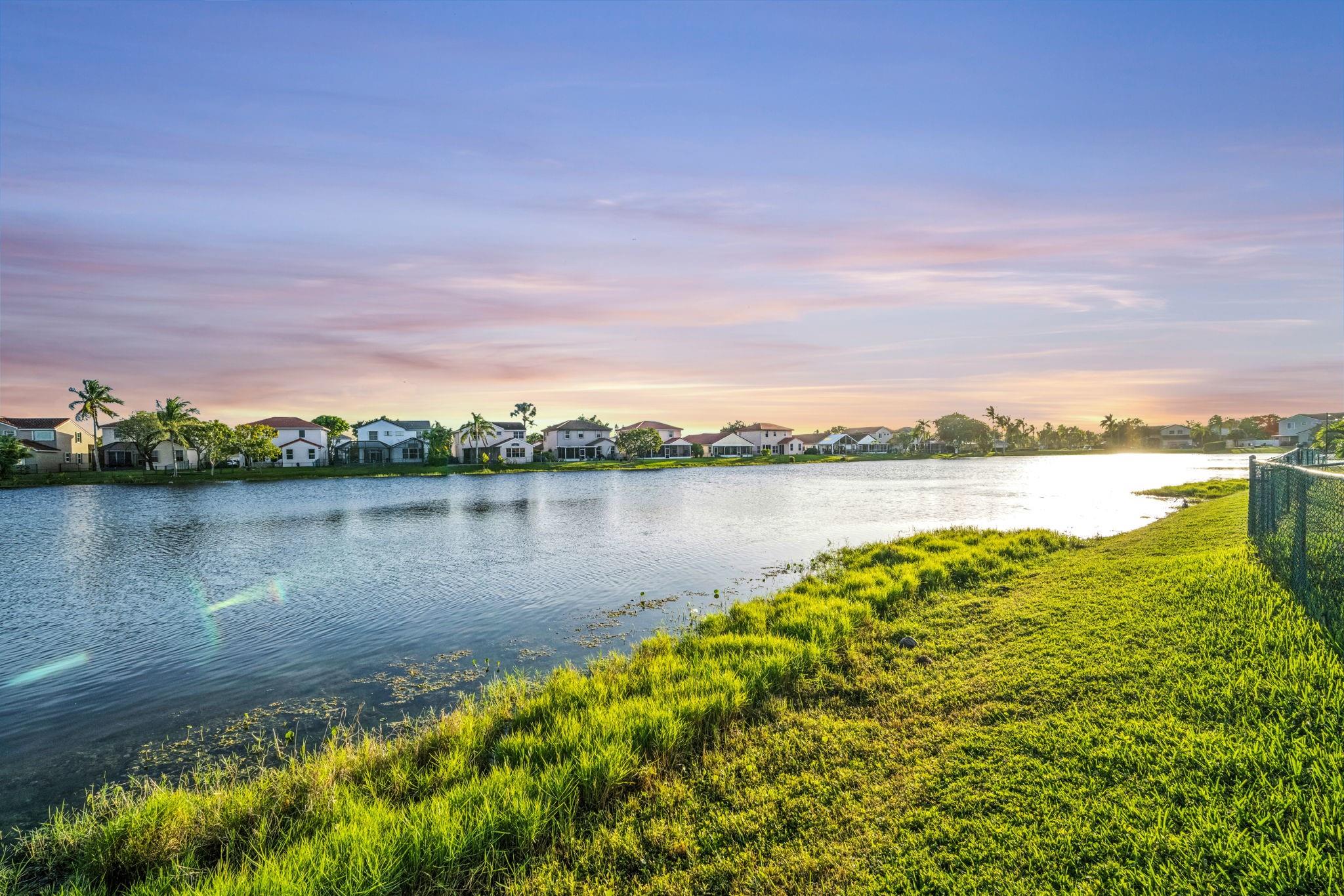 18510 NW 22nd St Pembroke Pines, FL 33029