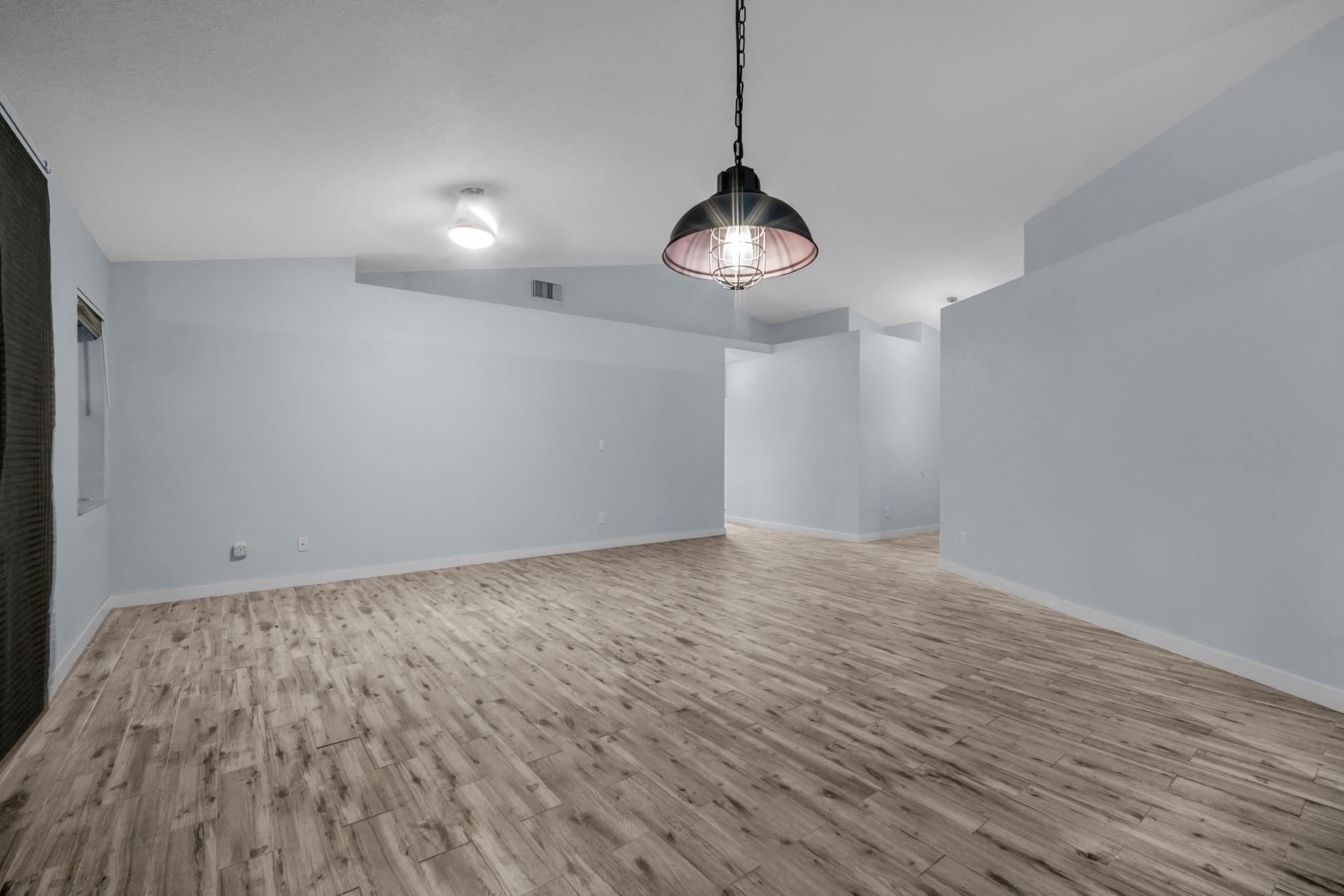 18510 NW 22nd St Pembroke Pines, FL 33029