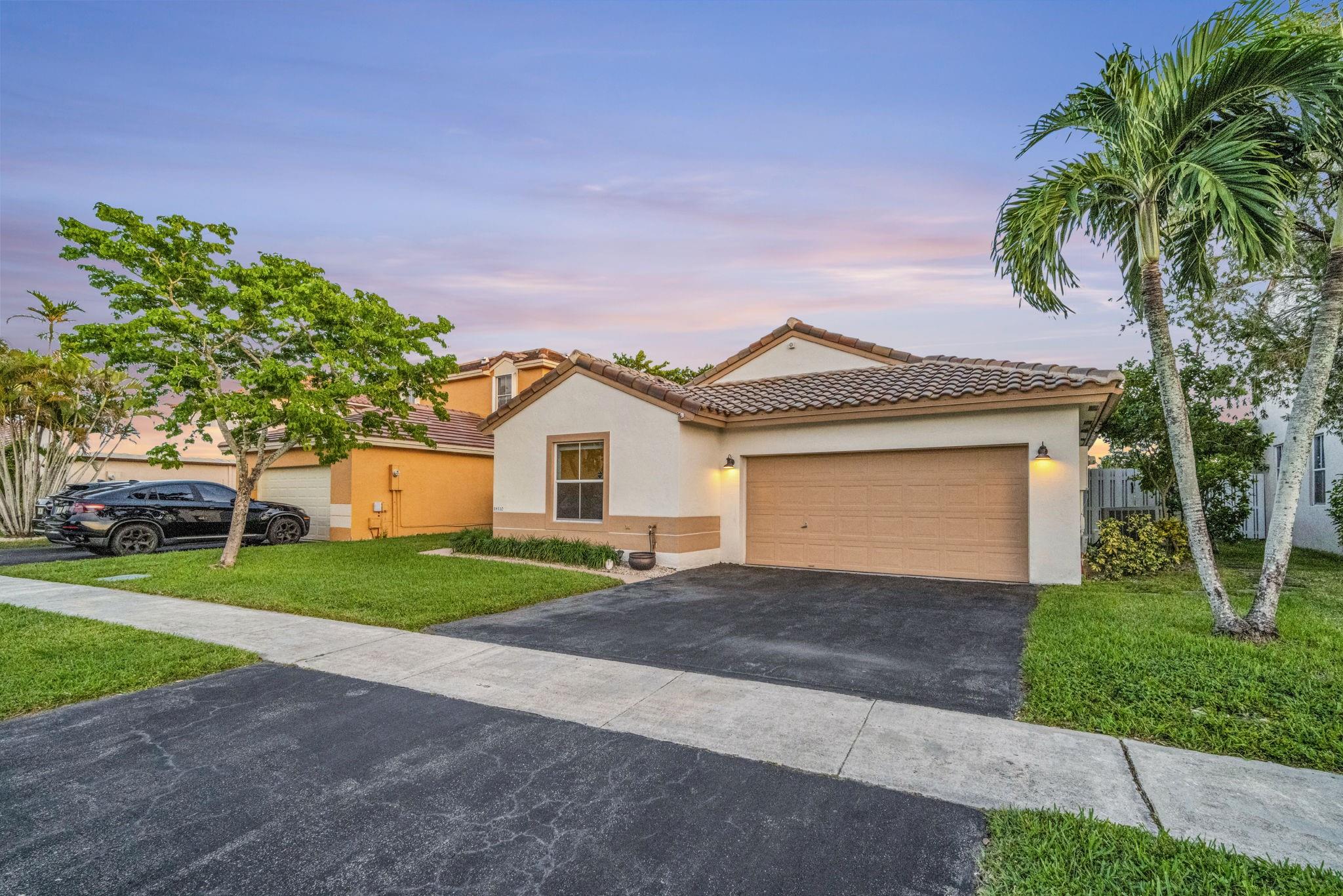 18510 NW 22nd St Pembroke Pines, FL 33029