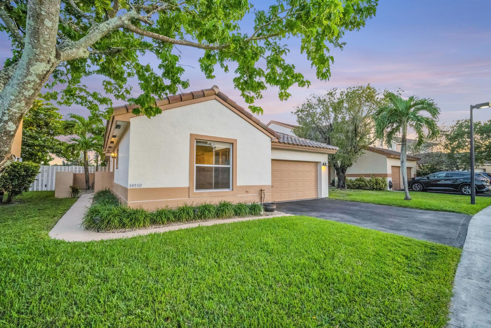 18510 NW 22nd St Pembroke Pines, FL 33029