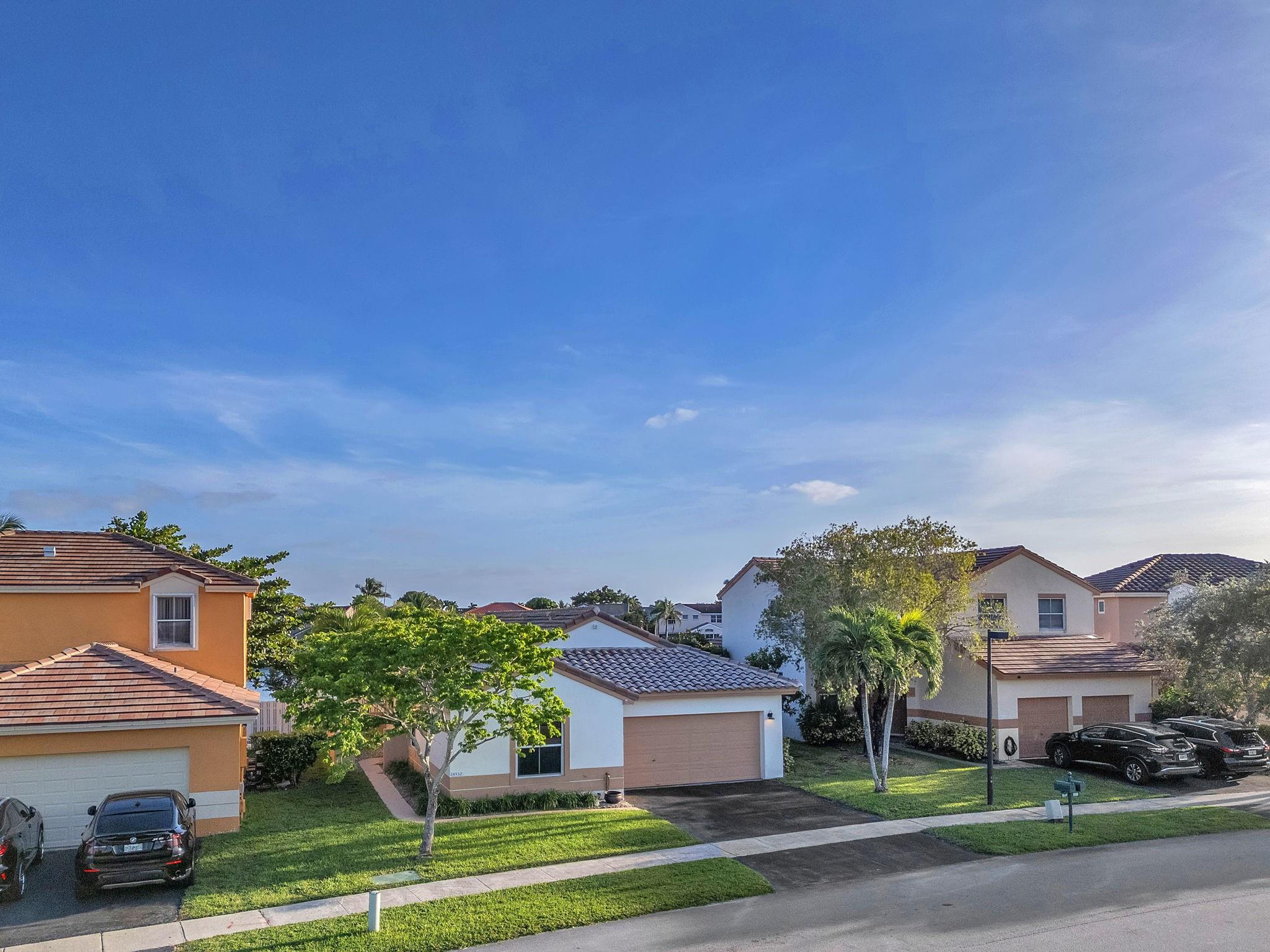 18510 NW 22nd St Pembroke Pines, FL 33029