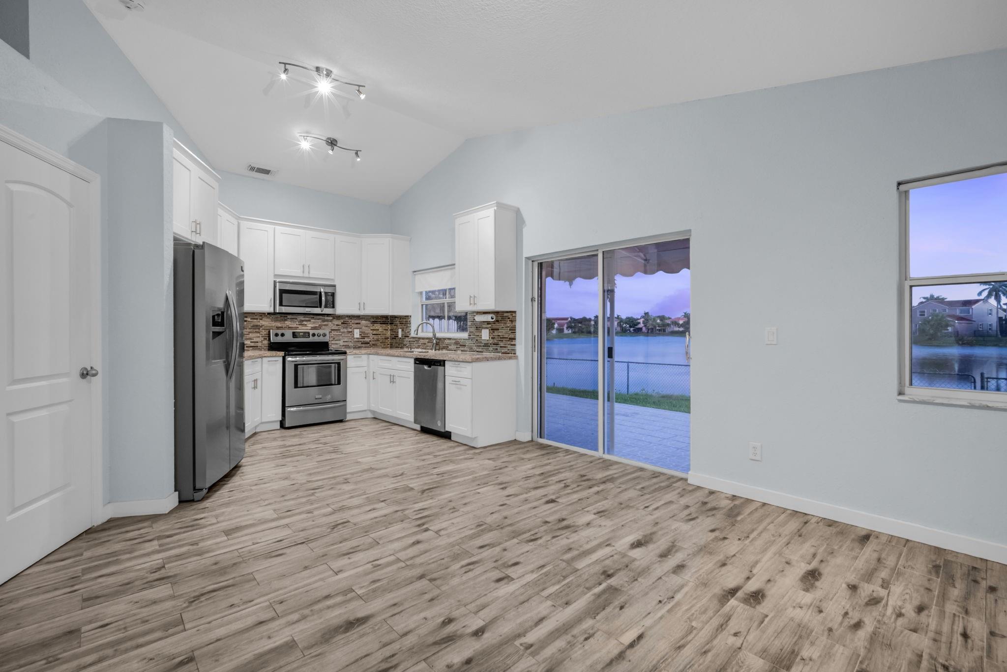 18510 NW 22nd St Pembroke Pines, FL 33029