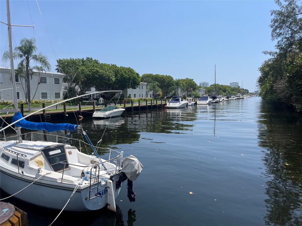 6273 Bay Clb #2 Fort Lauderdale, FL 33308