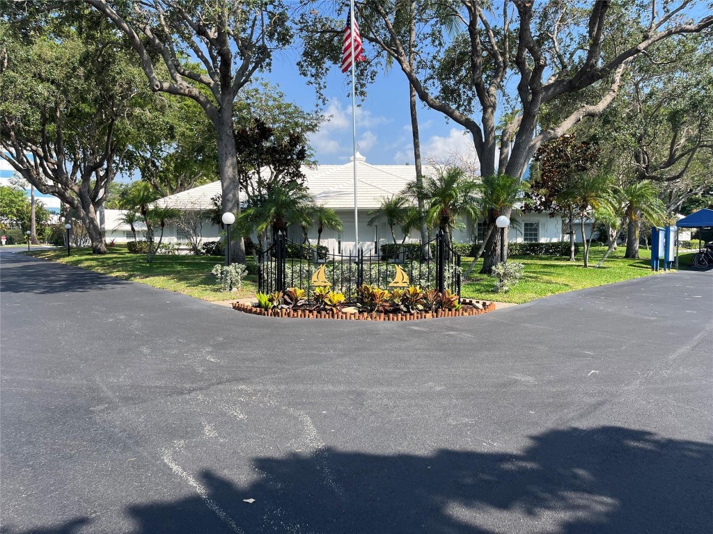 6273 Bay Clb #2 Fort Lauderdale, FL 33308