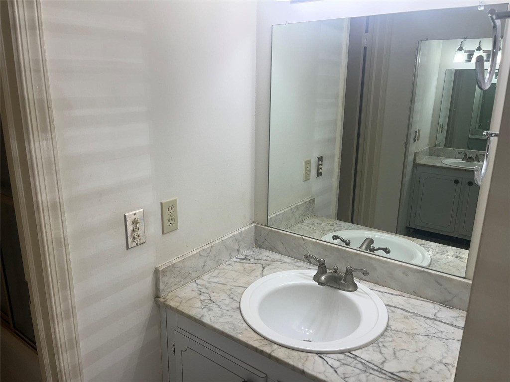 6273 Bay Clb #2 Fort Lauderdale, FL 33308