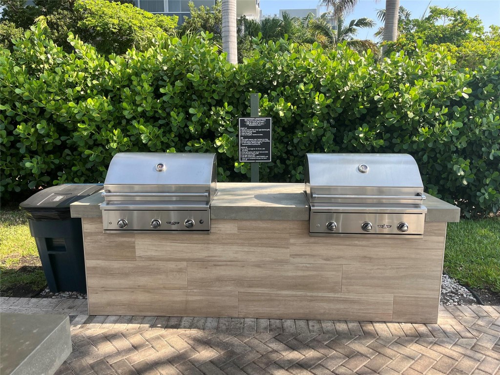 6273 Bay Clb #2 Fort Lauderdale, FL 33308