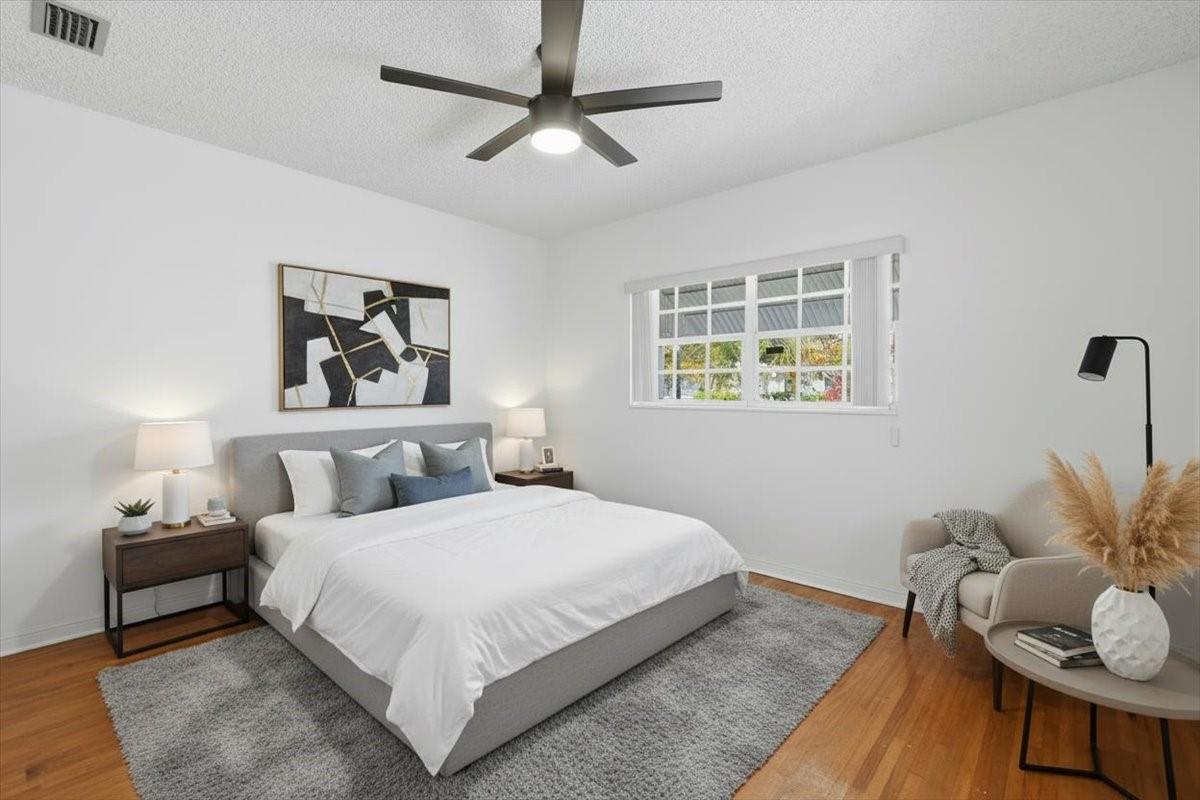 5580 SW 2nd St Miami, FL 33134