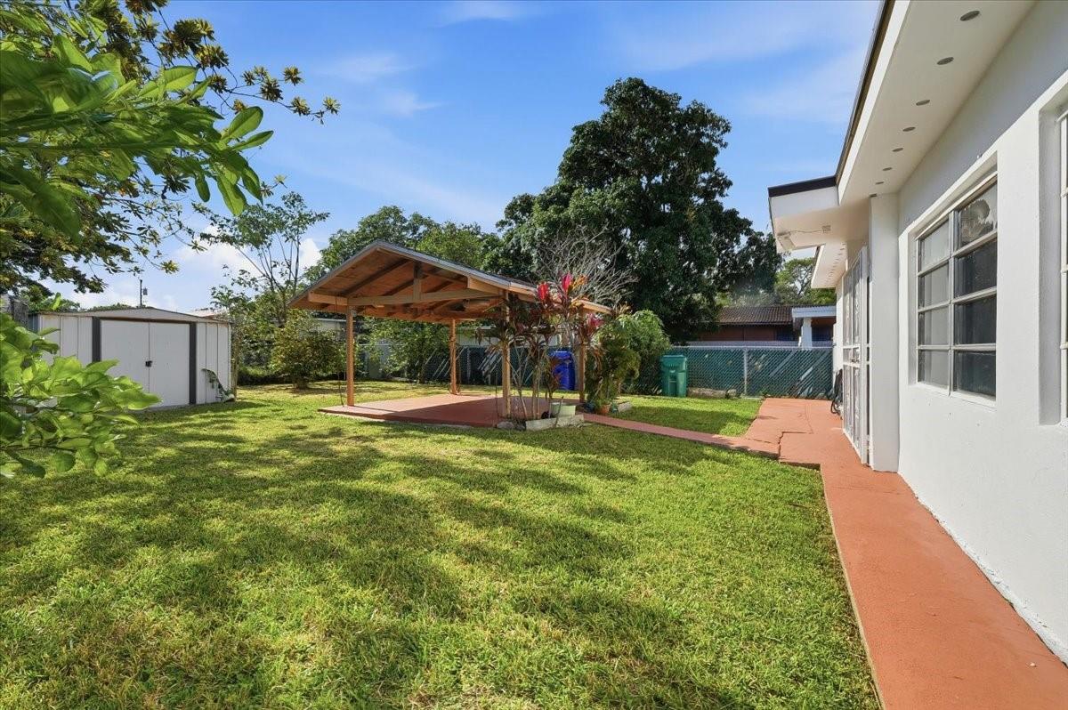 5580 SW 2nd St Miami, FL 33134