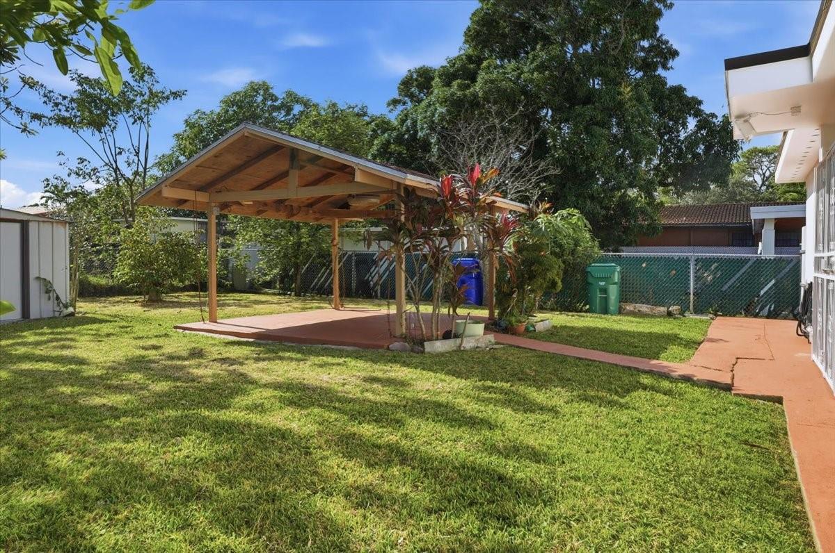 5580 SW 2nd St Miami, FL 33134