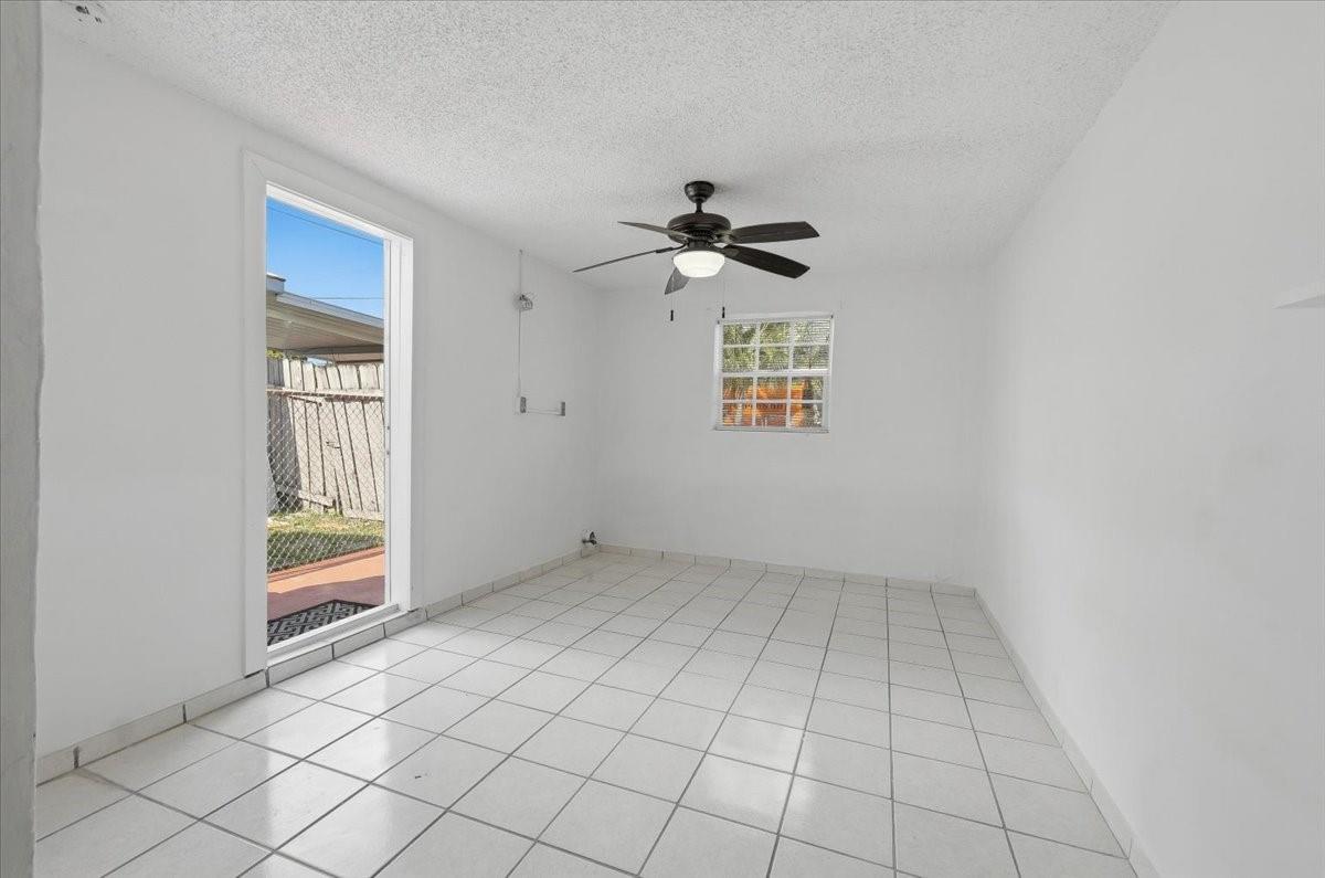 5580 SW 2nd St Miami, FL 33134