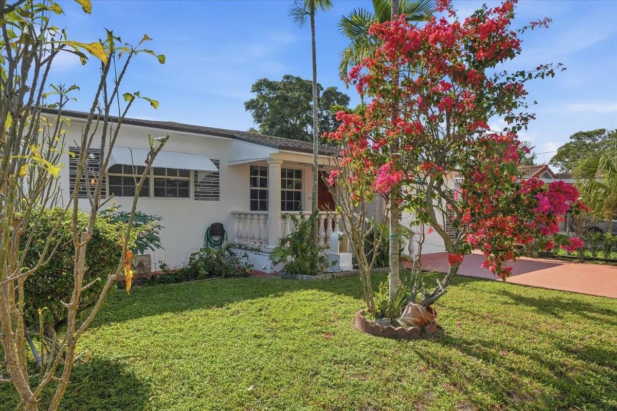 5580 SW 2nd St Miami, FL 33134