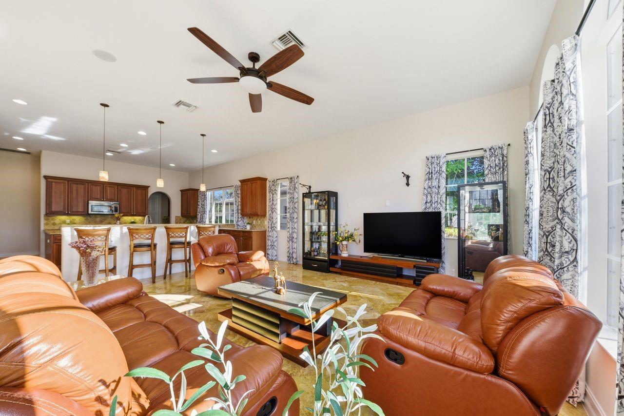 11144 NW 77th Pl Pl Parkland, FL 33076